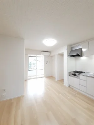 のマンスリーマンション・ウィークリーマンション「ルシェルブルー 102・洋室(No.1202962)」メイン画像