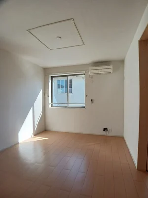 のマンスリーマンション・ウィークリーマンション「モデルノ　カステロ　ドゥーエ 203・洋室(No.1202985)」メイン画像