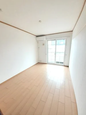 のマンスリーマンション・ウィークリーマンション「グランメール大善Ⅰ　Ａ 102・洋室(No.1203153)」メイン画像