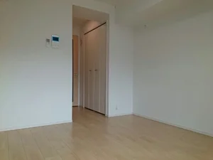 のマンスリーマンション・ウィークリーマンション「オエステ・コンドミニオ 203・洋室(No.1203433)」メイン画像