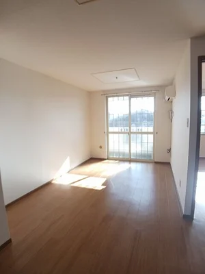 のマンスリーマンション・ウィークリーマンション「モクレレ 202・洋室(No.1203438)」メイン画像