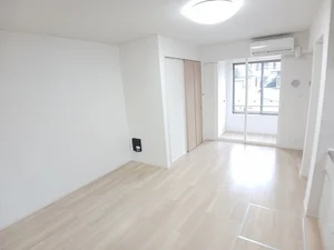 北九州市立大学北方キャンパス周辺のマンスリーマンション・ウィークリーマンション「ルシオール 102・洋室(No.1203583)」メイン画像