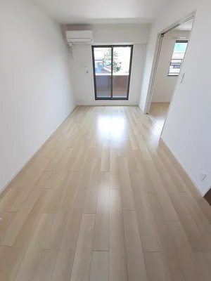 愛媛県のマンスリーマンション・ウィークリーマンション「スカイ・ガーデンⅠ 202・洋室(No.1203692)」メイン画像