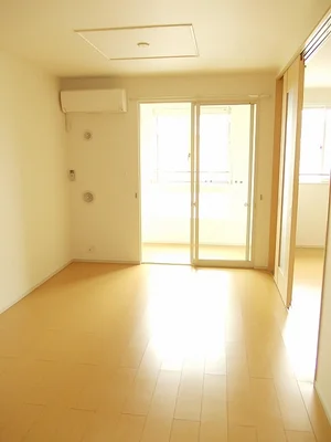 のマンスリーマンション・ウィークリーマンション「フォーピュア　Ⅳ　Ｂ 201・洋室(No.1203879)」メイン画像