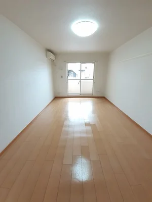 のマンスリーマンション・ウィークリーマンション「ハーモニー　２１ 102・洋室(No.1203938)」メイン画像