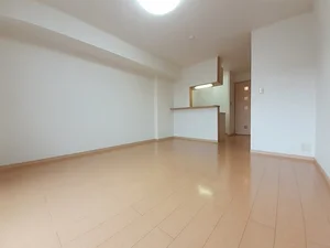 のマンスリーマンション・ウィークリーマンション「ベル　ローズ 102・洋室(No.1204179)」メイン画像