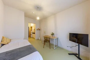 のマンスリーマンション・ウィークリーマンション「RマンスリーNo.59  横須賀中央【ペット可／駐車場あり】 1R(No.1204193)」メイン画像