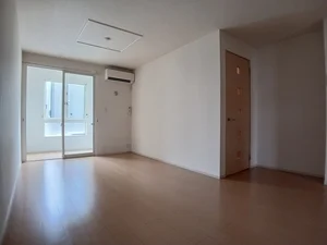 のマンスリーマンション・ウィークリーマンション「クァルトゥムＦＫ　Ａ 103・洋室(No.1205275)」メイン画像