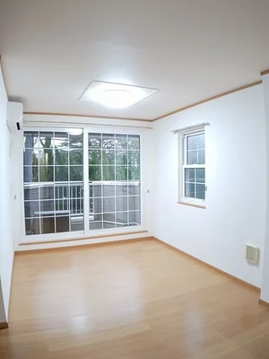 のマンスリーマンション・ウィークリーマンション「ＶＩＶＡＣＥ雷神Ａ棟 204・洋室(No.1205286)」メイン画像