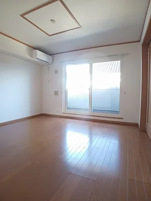 のマンスリーマンション・ウィークリーマンション「ヴェルドミール　Ⅱ 202・洋室(No.1205382)」メイン画像