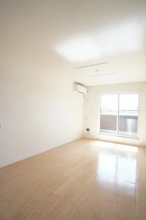 のマンスリーマンション・ウィークリーマンション「ｂｒｉｇｈｔ　ｃａｚａ 202・洋室(No.1205597)」メイン画像