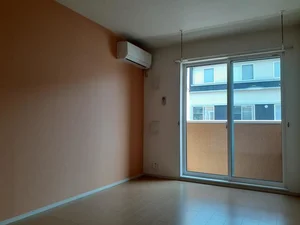 のマンスリーマンション・ウィークリーマンション「ラ・フランセ下古山Ａ 103・洋室(No.1205721)」メイン画像