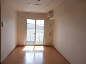 のマンスリーマンション・ウィークリーマンション「アルカンシエル・コロレ　Ａ 103・洋室(No.1206049)」メイン画像