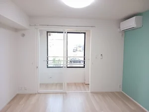 のマンスリーマンション・ウィークリーマンション「ミラノⅥ　Ｂ 202・洋室(No.1206827)」メイン画像