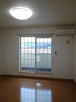 小古曽駅（三重県）のマンスリーマンション・ウィークリーマンション「プログレスⅢ 201・洋室(No.1207125)」メイン画像