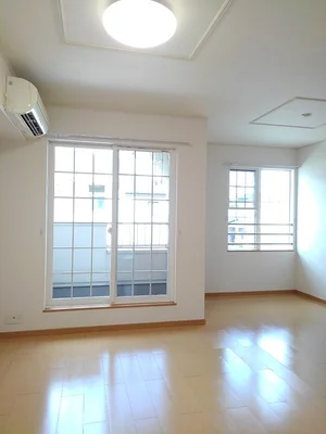 塩浜駅（三重県）のマンスリーマンション・ウィークリーマンション「サニー 202・洋室(No.1207170)」メイン画像