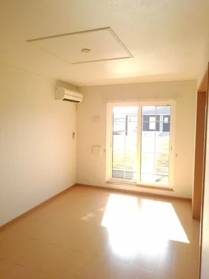 のマンスリーマンション・ウィークリーマンション「ラフィークＡ 201・洋室(No.1207178)」メイン画像