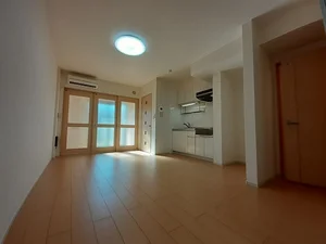 のマンスリーマンション・ウィークリーマンション「ベルタ　レジーナ 102・洋室(No.1207279)」メイン画像