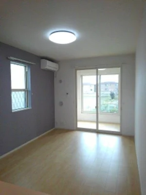 のマンスリーマンション・ウィークリーマンション「クローバー　Ａ 101・洋室(No.1207446)」メイン画像