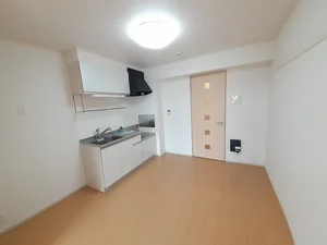 嵯峨美術大学周辺のマンスリーマンション・ウィークリーマンション「メゾン・ド・ヨシミ 107・洋室(No.1207578)」メイン画像