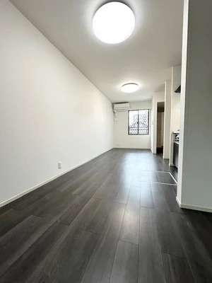 四條畷学園短期大学清風学舎周辺のマンスリーマンション・ウィークリーマンション「ルミエ－ル　ハタ 102・洋室(No.1208005)」メイン画像