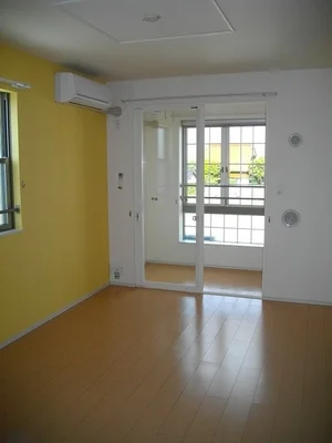 東伯郡琴浦町のマンスリーマンション・ウィークリーマンション「Ｃａｓａ・ＡｖａｎｚａｔｏⅠ 204・洋室(No.1208218)」メイン画像