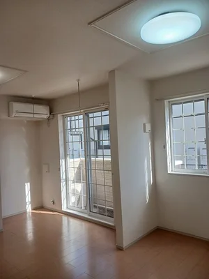 のマンスリーマンション・ウィークリーマンション「コルテーゼ　Ⅱ 102・洋室(No.1208220)」メイン画像