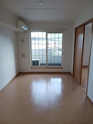 のマンスリーマンション・ウィークリーマンション「ペアセロベＥ 204・洋室(No.1208360)」メイン画像