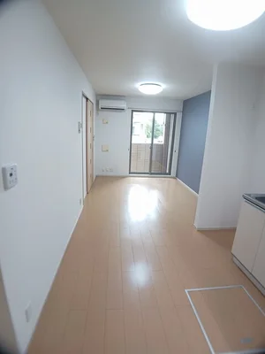 のマンスリーマンション・ウィークリーマンション「アウローラ　小郡 102・洋室(No.1208545)」メイン画像