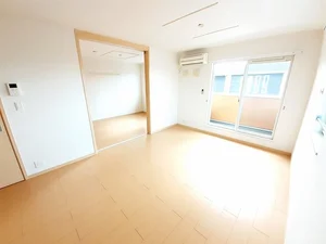 のマンスリーマンション・ウィークリーマンション「メゾン　ド　ソレイユ　壱番館 202・洋室(No.1208727)」メイン画像