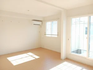 三重県の大東建託リーシング株式会社のマンスリーマンション・ウィークリーマンション「ピュアシス若松 202・洋室(No.1208992)」メイン画像