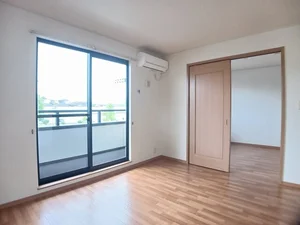 のマンスリーマンション・ウィークリーマンション「ミルト　アヴェニュー 202・洋室(No.1209094)」メイン画像