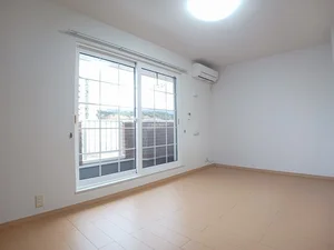 のマンスリーマンション・ウィークリーマンション「インノバールⅢ 201・洋室(No.1209110)」メイン画像