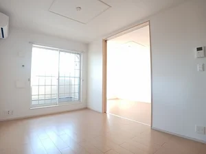 のマンスリーマンション・ウィークリーマンション「マイン　ゲノッセ 206・洋室(No.1209124)」メイン画像