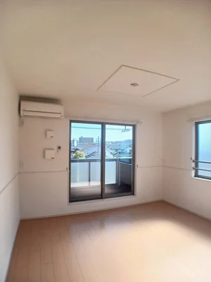 のマンスリーマンション・ウィークリーマンション「エレガントヴィエⅧ 201・洋室(No.1209277)」メイン画像