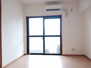 のマンスリーマンション・ウィークリーマンション「ラフィネＴ．Ｍ．Ｉ 504・洋室(No.1209321)」メイン画像