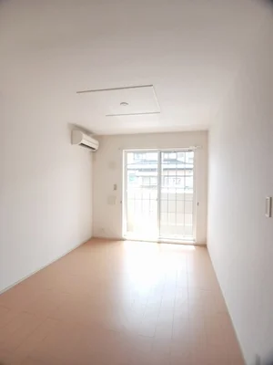 のマンスリーマンション・ウィークリーマンション「クラーヴォⅡ 102・洋室(No.1210007)」メイン画像