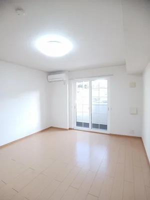 のマンスリーマンション・ウィークリーマンション「アイリー　グローブ 102・洋室(No.1210553)」メイン画像