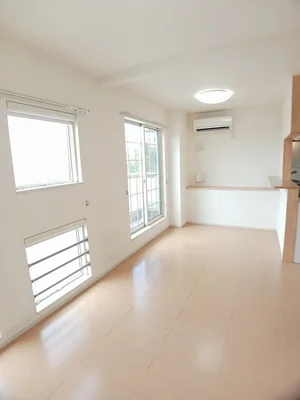 のマンスリーマンション・ウィークリーマンション「サンセレーノ　Ⅱ 201・洋室(No.1210628)」メイン画像