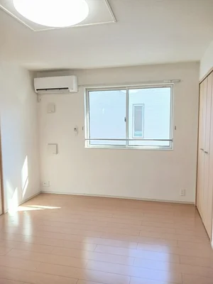 のマンスリーマンション・ウィークリーマンション「イリーデ　２ 203・洋室(No.1211449)」メイン画像