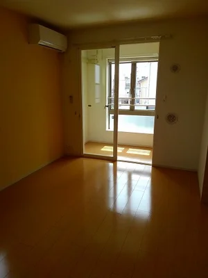 のマンスリーマンション・ウィークリーマンション「ラ　カーサ　ミーア　羽水 202・洋室(No.1211537)」メイン画像