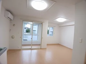 のマンスリーマンション・ウィークリーマンション「トランキーロ　新海 101・洋室(No.1211858)」メイン画像