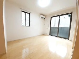 のマンスリーマンション・ウィークリーマンション「ポルタコスタⅡ　Ａ 101・洋室(No.1211871)」メイン画像