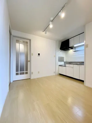 のマンスリーマンション・ウィークリーマンション「ラ・プランタン姫野 202・洋室(No.1212032)」メイン画像