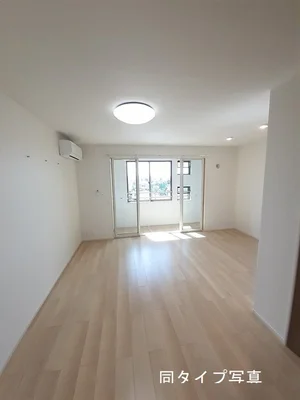 青森県のマンスリーマンション・ウィークリーマンション「カインドハウスⅢ 204・洋室(No.1212220)」メイン画像