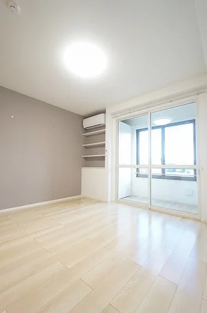 のマンスリーマンション・ウィークリーマンション「ラフィネＳＫＭ－Ⅲ 105・洋室(No.1212280)」メイン画像