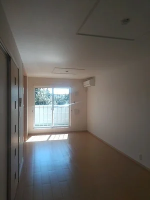 三重県の大東建託リーシング株式会社のマンスリーマンション・ウィークリーマンション「フォレストリバー 201・洋室(No.1212666)」メイン画像