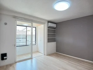 のマンスリーマンション・ウィークリーマンション「グレイス王寺 101・洋室(No.1212763)」メイン画像