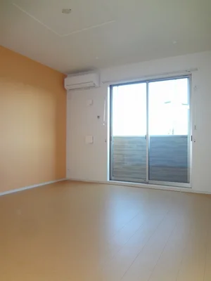 佐賀県のマンスリーマンション・ウィークリーマンション「アクアルーチェ　牛津Ⅲ 102・洋室(No.1212835)」メイン画像