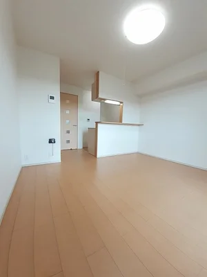 のマンスリーマンション・ウィークリーマンション「ワンピース　Ｄ棟 202・洋室(No.1213200)」メイン画像